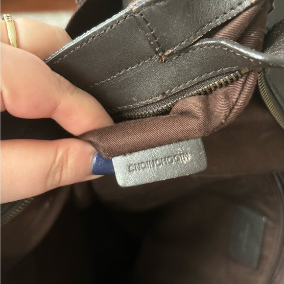 Burberry Tote with zipper closing short handles and shoulder strap - Picture 4 of 13